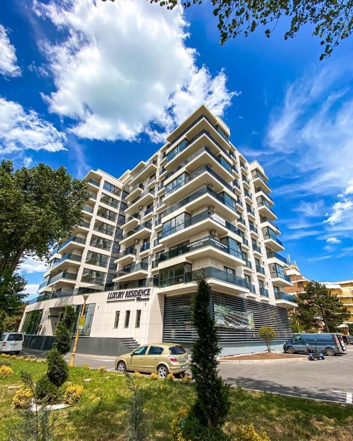 Senior Apartment- 3 Room- Luxury Apartment Mamaia