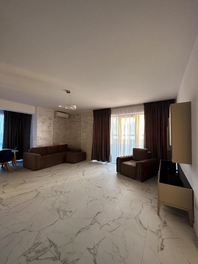 Apartment Senior Apartment- 3 Room- Luxury